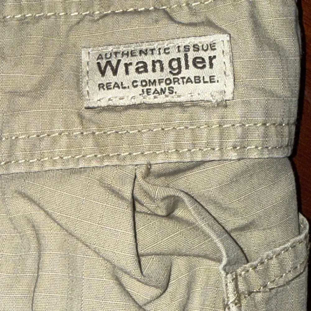 Wrangler Cargo Shorts Mens‎ 42 Tan Authentic Issue Ripstop Cotton Hiking Outdoor